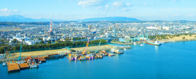 写真：四日市市の工場