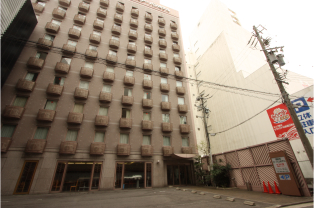 写真：四日市アーバンホテル前