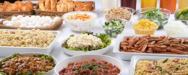 写真：ビュッフェスタイルの朝食