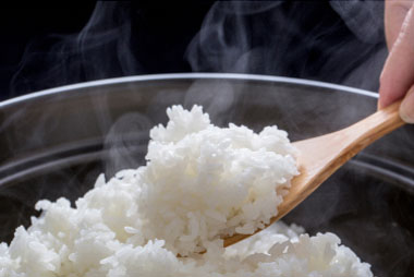 写真：ふっくらツヤツヤご飯