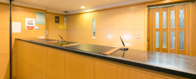 写真：フロント